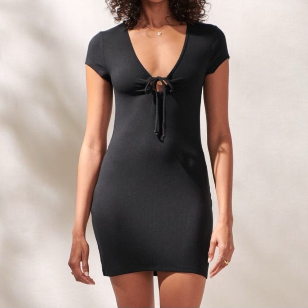 Abercrombie & Fitch Ribbed Knit Keyhole Black Dress